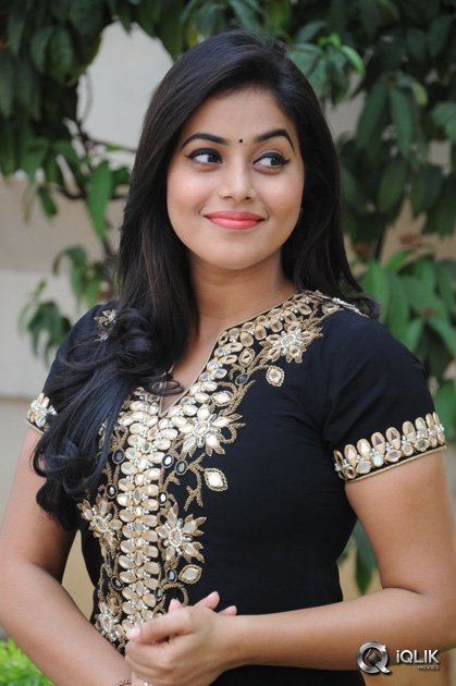 Poorna-at-Raju-Gari-Gadhi-Movie-Success-Meet